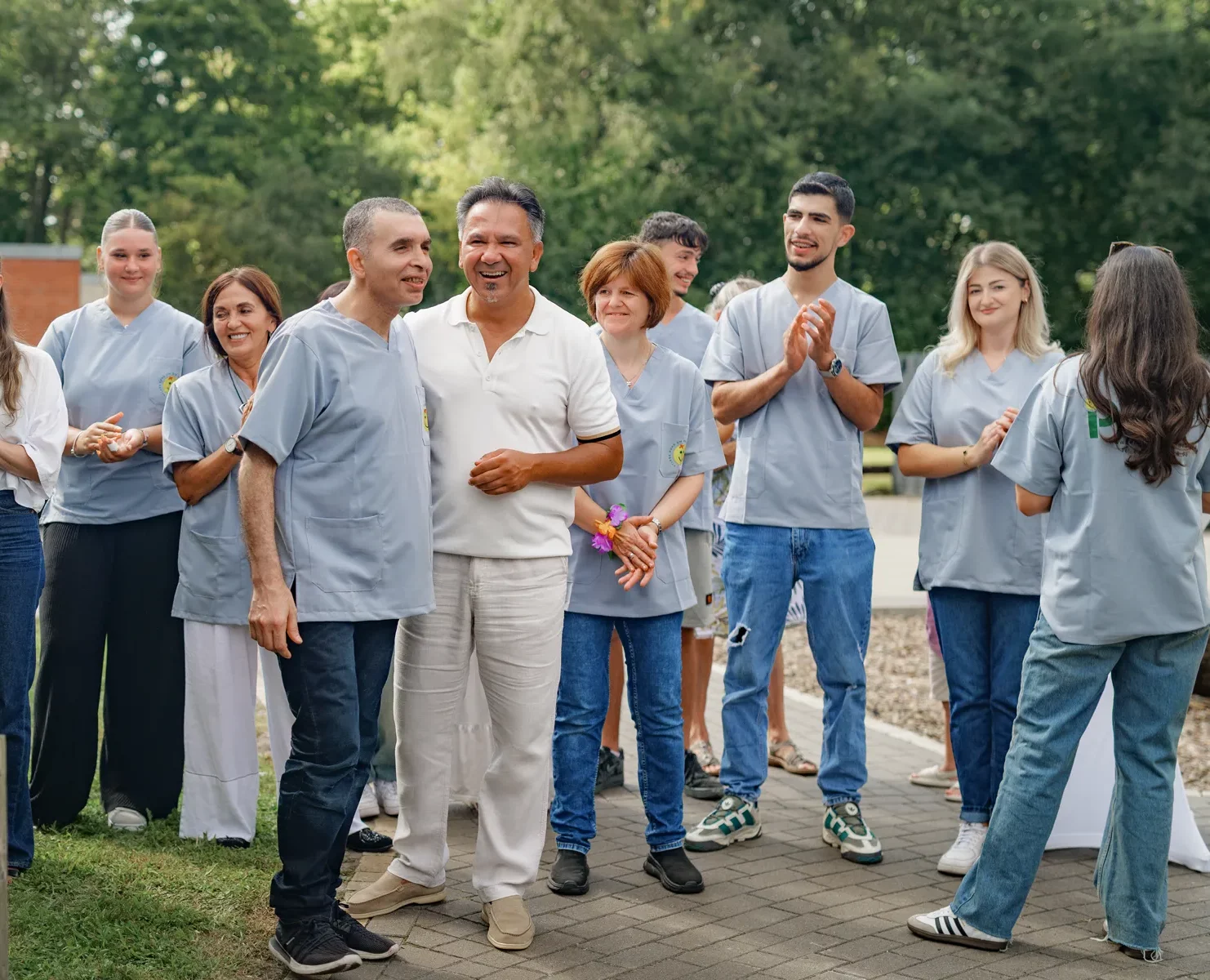 Team des Pflegedienstes Imeraj beim gemeinsamen Treffen